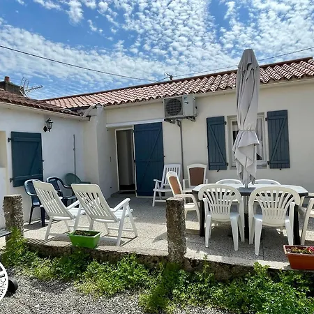 Au Cœur Du Village - 6 Pers. - Fr-1-426-616 * Saint-Julien-des-Landes