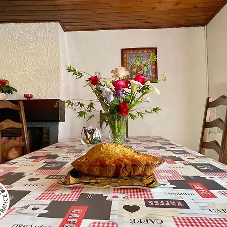 Hébergement de vacances Au Cœur Du Village - 6 Pers. - Fr-1-426-616 Saint-Julien-des-Landes